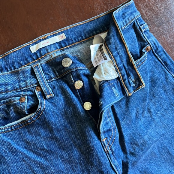 Levi’s wedgie jeans size 27 - Picture 2 of 5